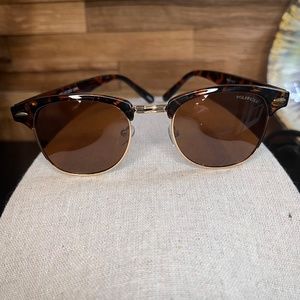 SUNGLASSES - Retro Clubber
